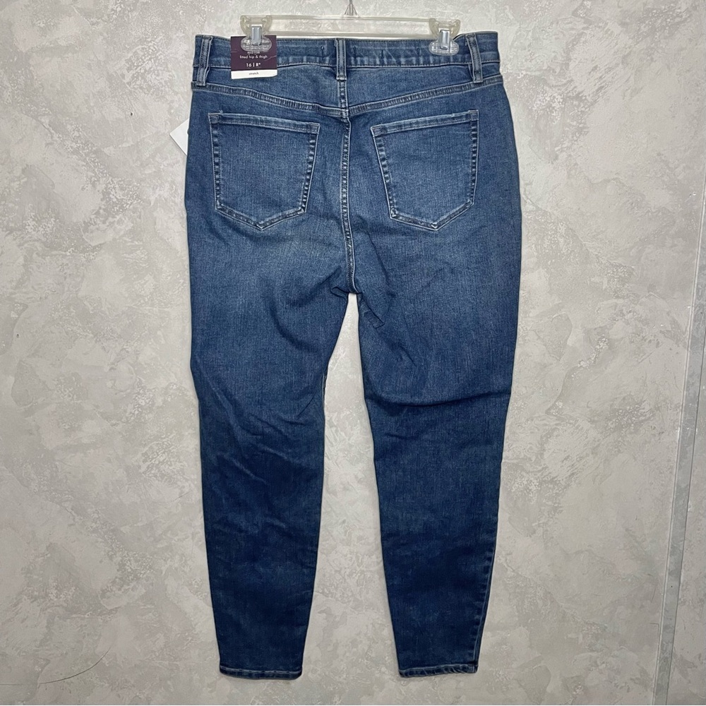 🎉HP🎉 | NWT Ava & Viv midrise skinny fit jeans - Picture 3 of 9